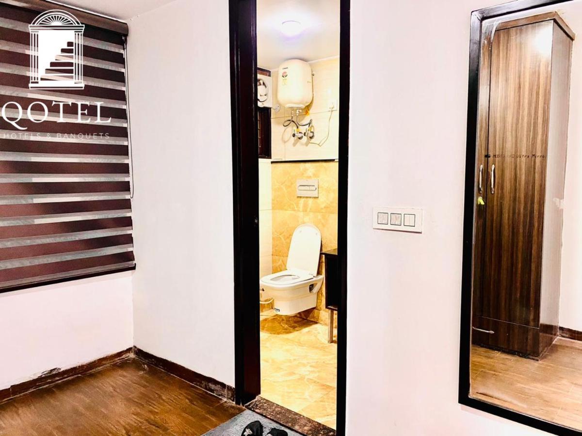 Qotel Hotel Rajouri Garden Above Ritu Marbles, Near Rajouri Garden Metro Station-Couple Friendly 新德里 外观 照片