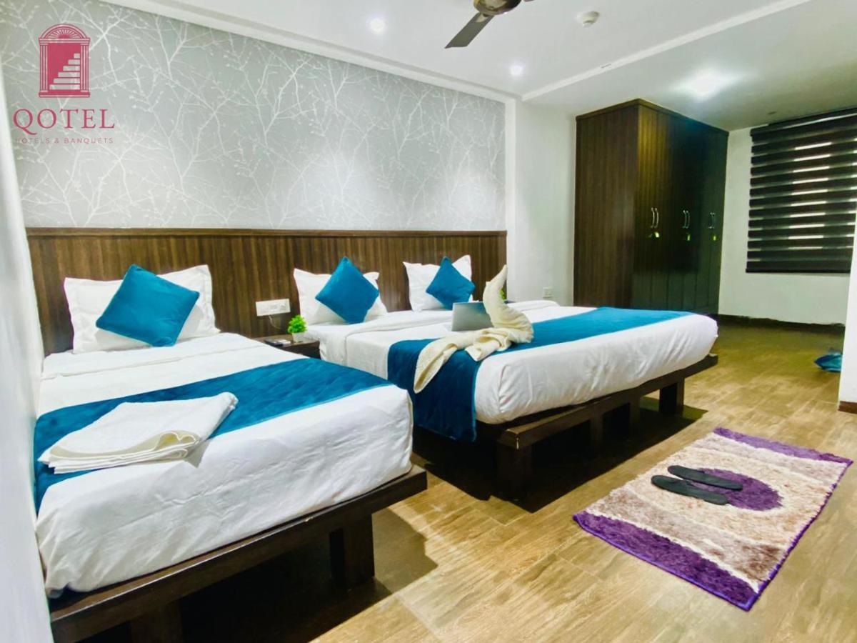 Qotel Hotel Rajouri Garden Above Ritu Marbles, Near Rajouri Garden Metro Station-Couple Friendly 新德里 外观 照片
