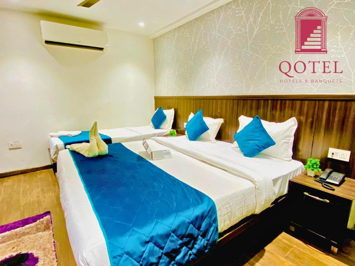 Qotel Hotel Rajouri Garden Above Ritu Marbles, Near Rajouri Garden Metro Station-Couple Friendly 新德里 外观 照片